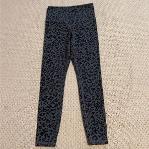 Like new green black leopard leggings sz Xs Athleta